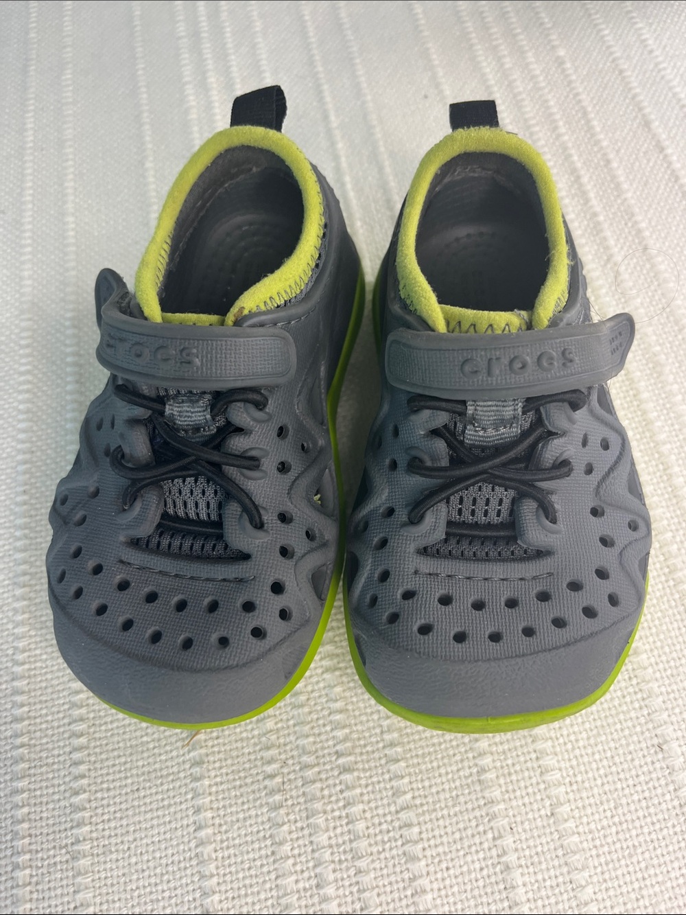 CROCS Kids baby size 7 Gray & Lime Water Swift WATER Expedition, water shoes
